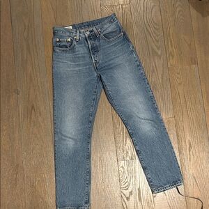 Levi's Women’s 501 premium denim. Straight Blue Jeans 24
